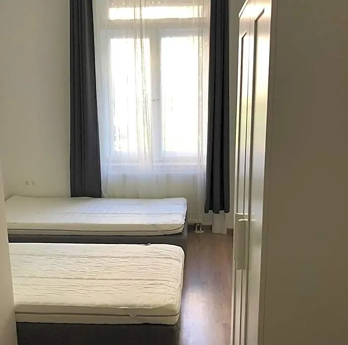 Omega Apartments Budapest-1